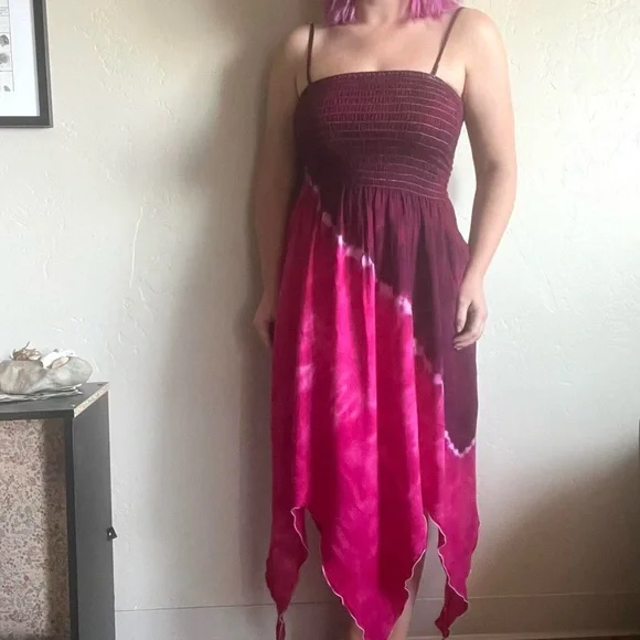 Peaceful People pink, white, & purple tie-dye flowy handkerchief hem boho dress - Picture 2 of 8
